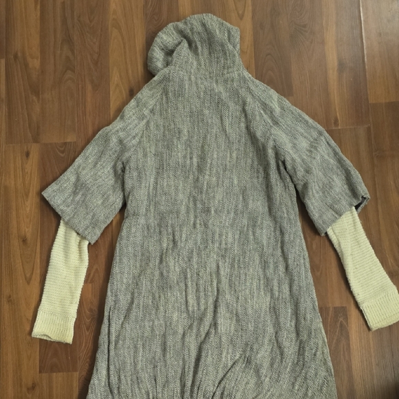 Gray Knit Women's Coat herringbone funnel coat with 3/4 sleeve and wrist warmer - Picture 6 of 6